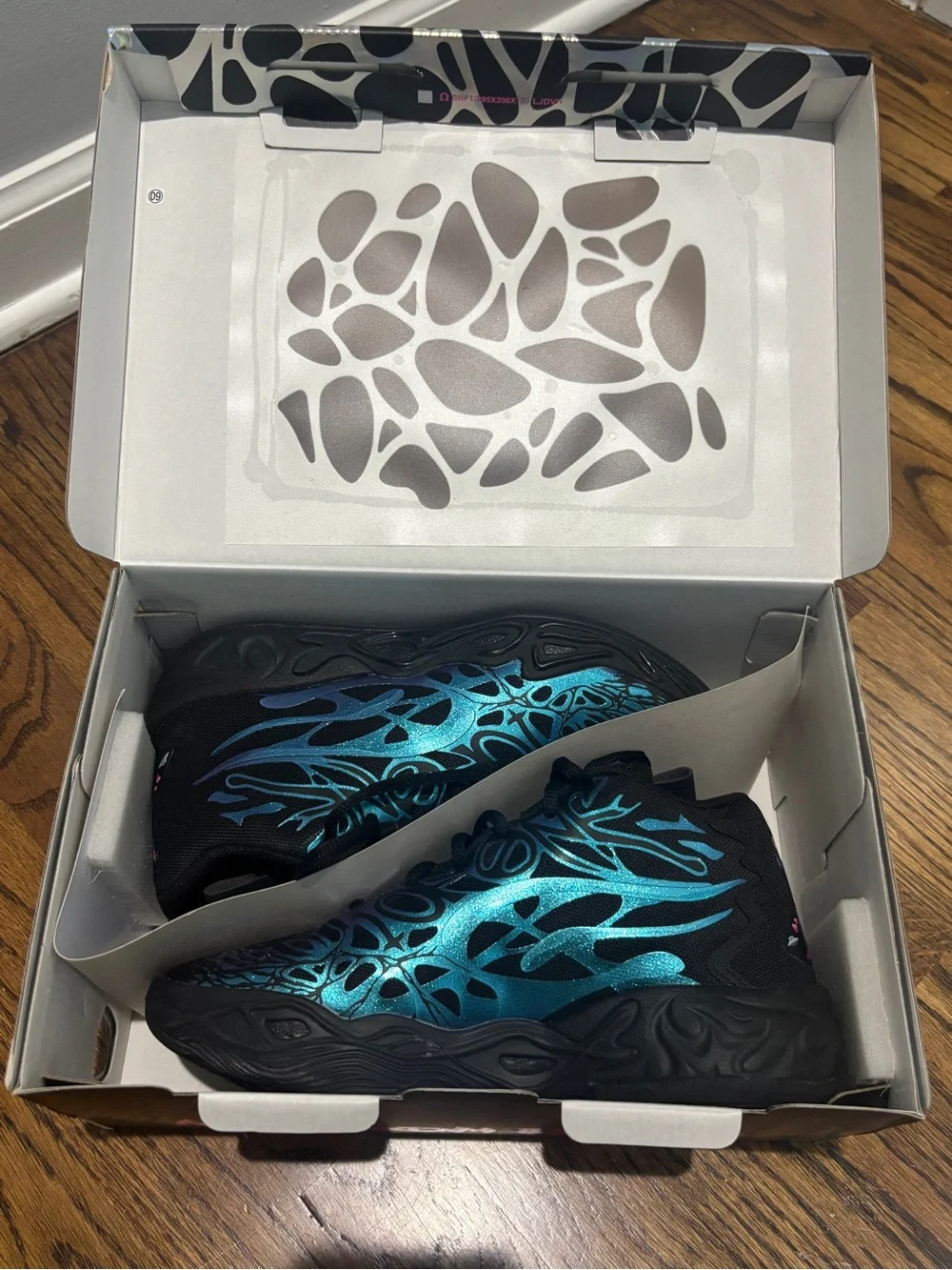 PUMA LaMelo Ball MB.O Basketball Shoes REFLECTIONS JR Boy's Size 5